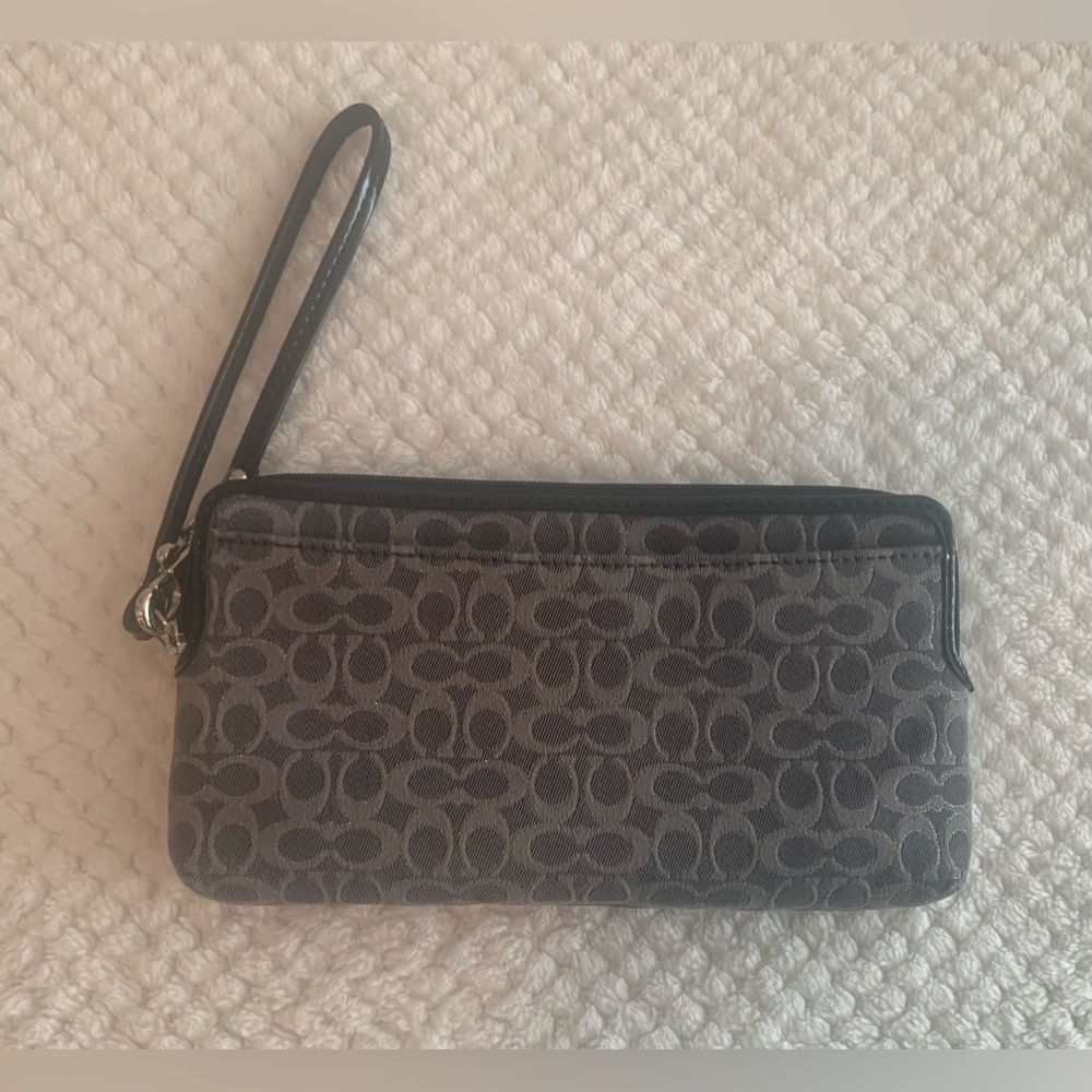 Coach Wristlet - Picture 2 of 5